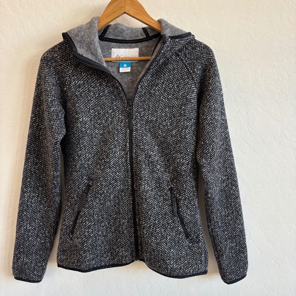Columbia fleece jacket , Size Small , black&white, outdoor , hiking - Picture 1 of 12
